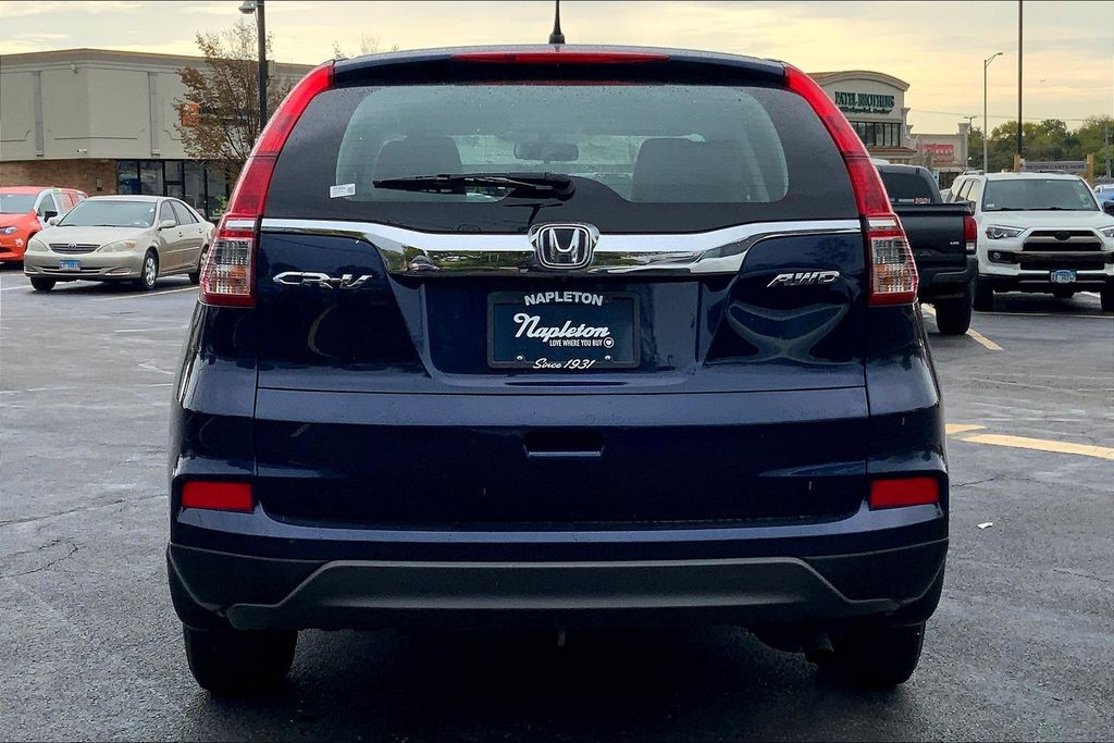 2015 Honda CR-V LX photo 2
