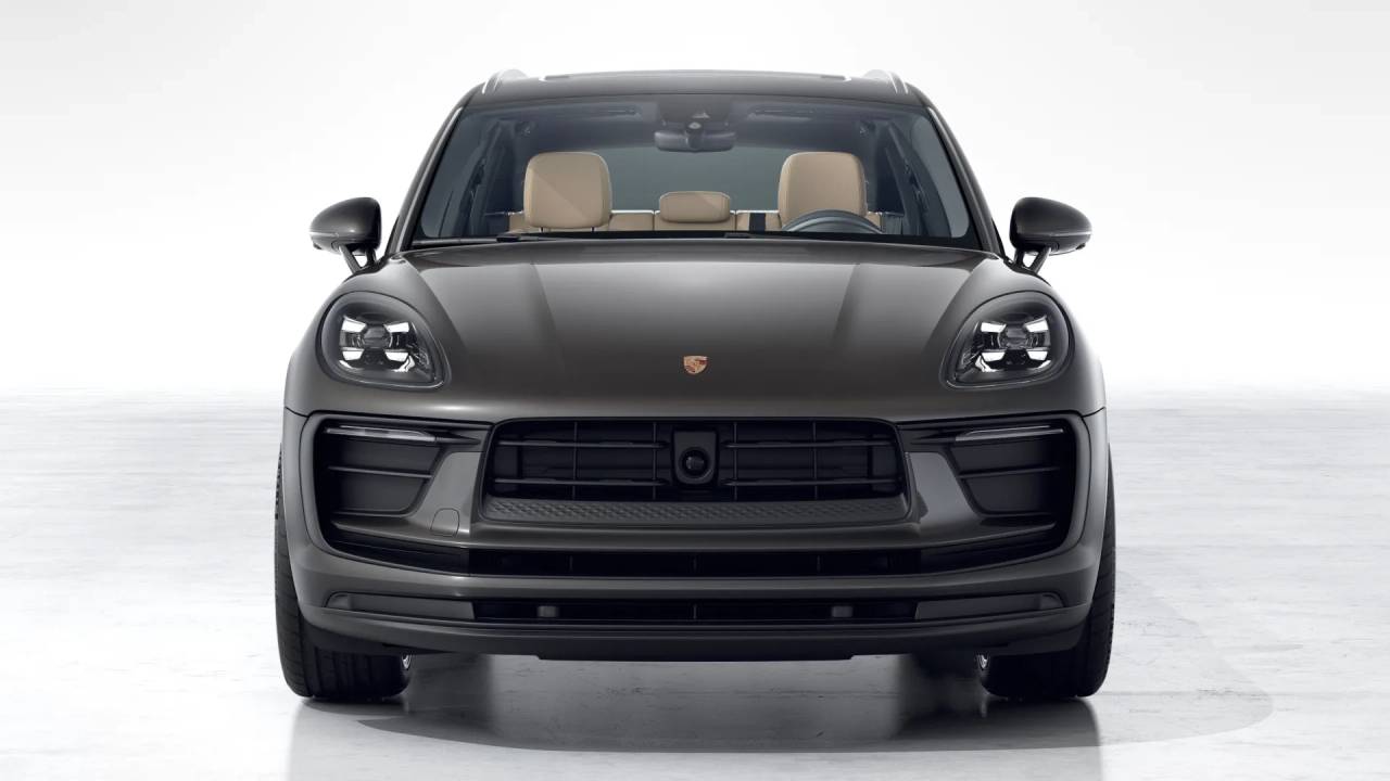 2026 Porsche Macan Base photo 8