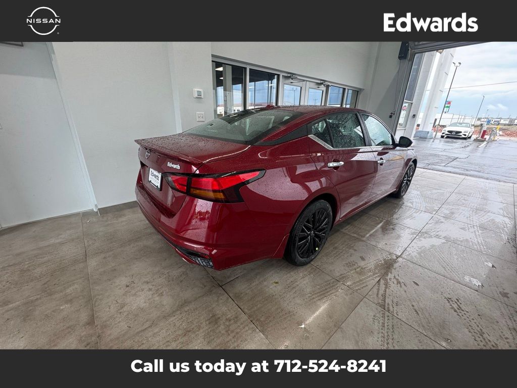 2025 Nissan Altima SV Special Edition photo 4