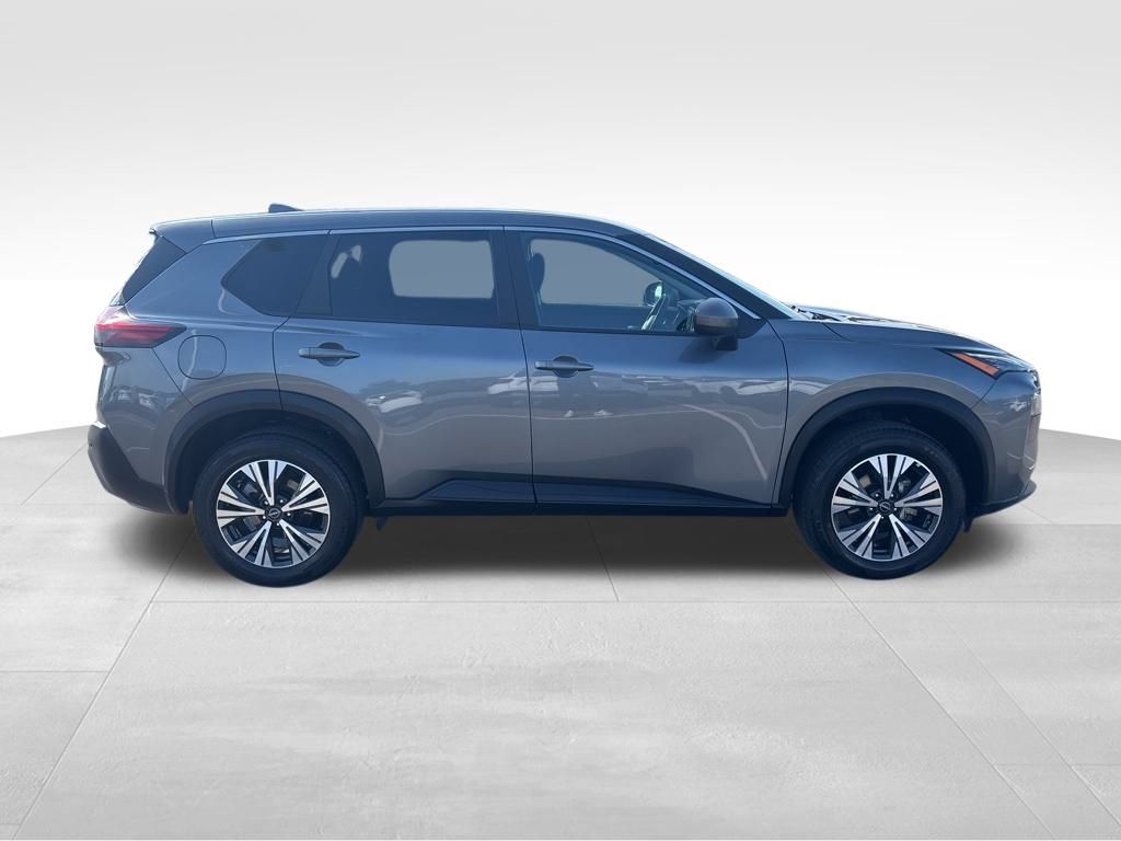 2023 Nissan Rogue SV photo 5