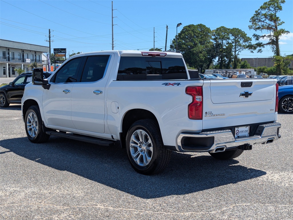 2024 Chevrolet Silverado 1500 LTZ photo 3