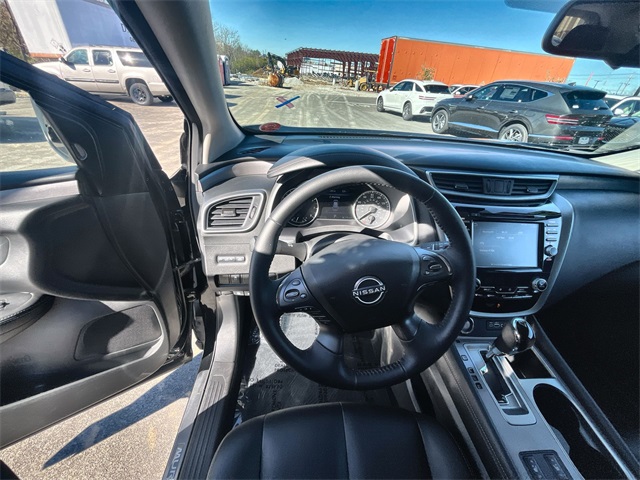 2023 Nissan Murano SV photo 14