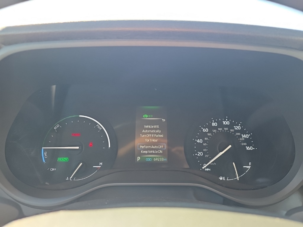 2023 Toyota Sienna LE photo 19