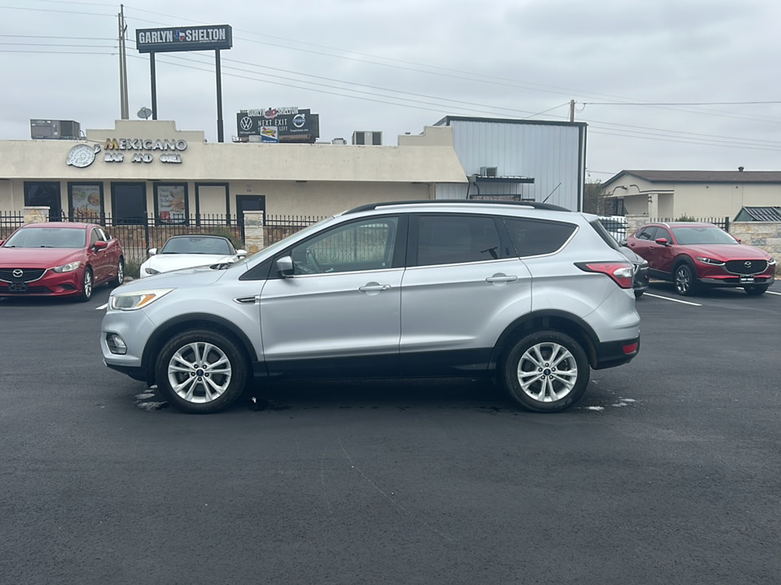 2018 Ford Escape SE Sport photo 3