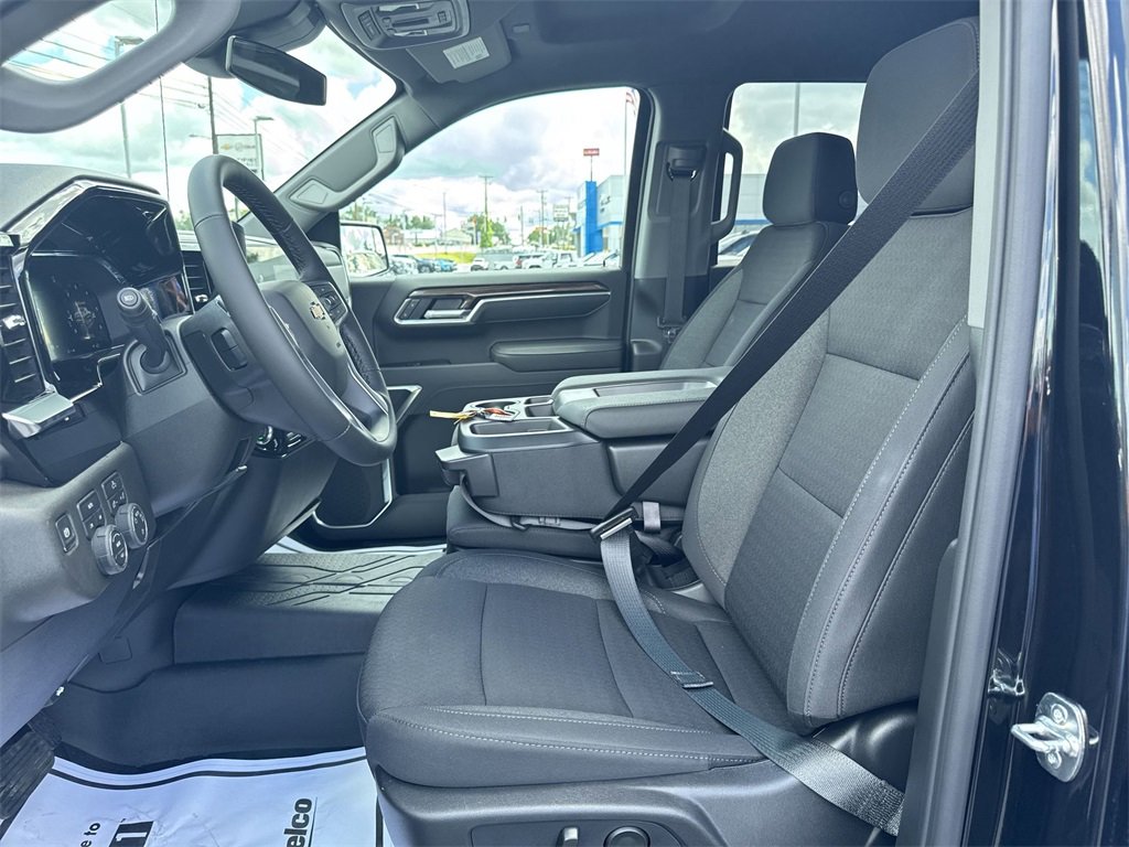 2026 Chevrolet Silverado 1500 LT photo 17