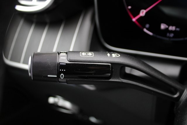 2025 Mercedes Benz GLC 300 4MATIC photo 16