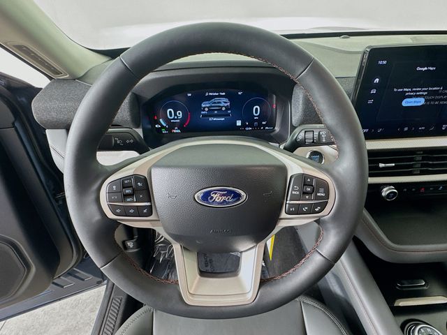 2025 Ford Explorer photo 11