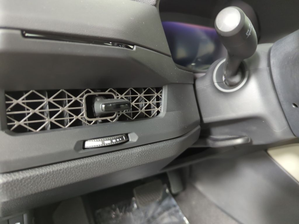 2025 Honda Accord LX 1.5T photo 23