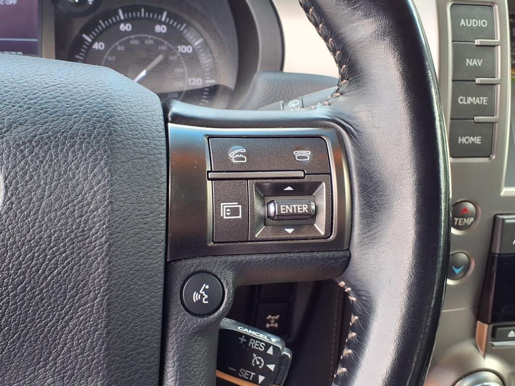 2017 Lexus GX 460 Luxury photo 18