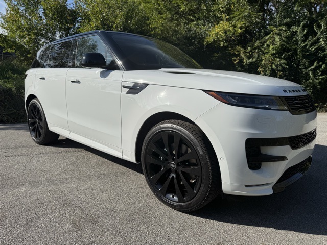 2025 Land Rover Range Rover Sport SE photo 4