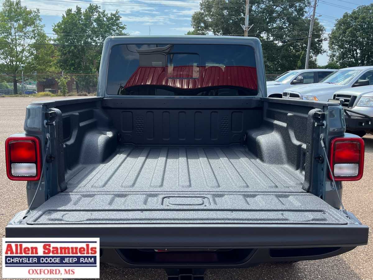 2025 Jeep Gladiator Sport S photo 5