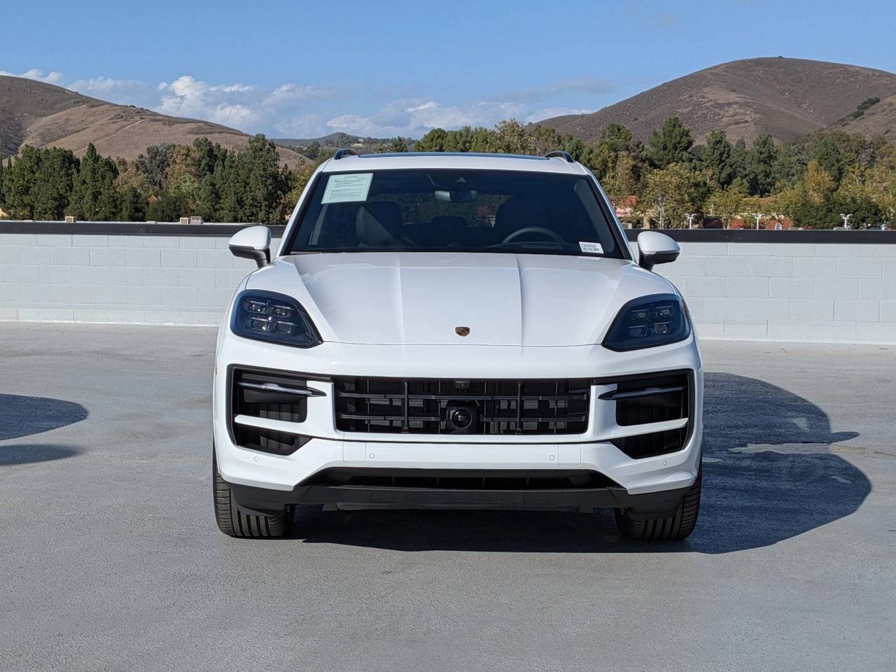 2026 Porsche Cayenne Base photo 5
