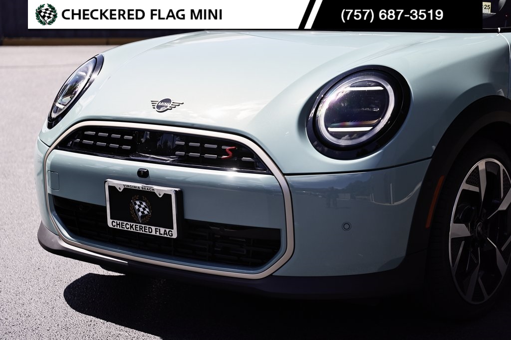 2025 Mini Cooper S Iconic photo 13