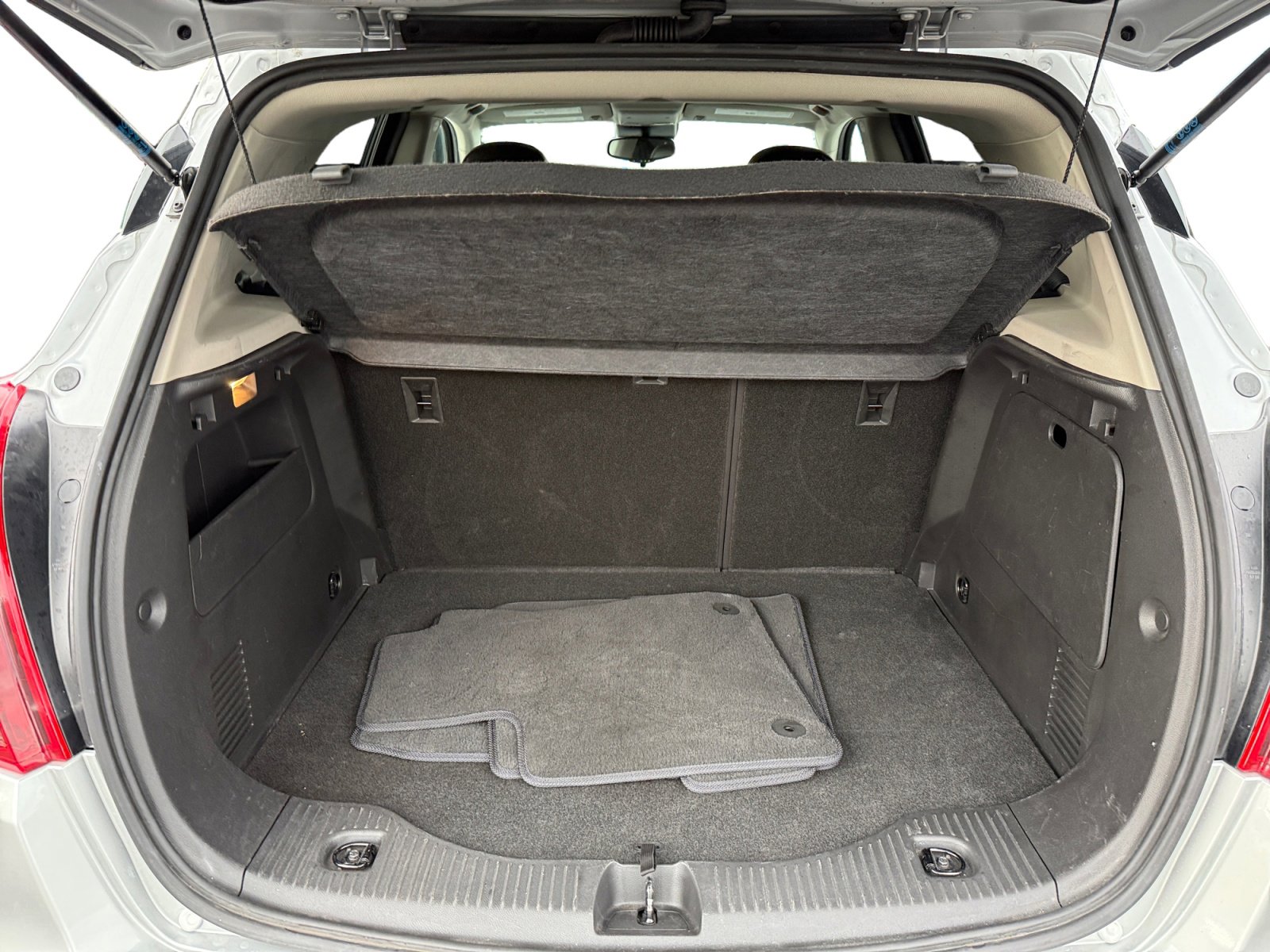 2022 Buick Encore Preferred photo 17