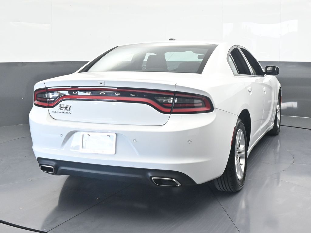 2022 Dodge Charger SXT photo 4