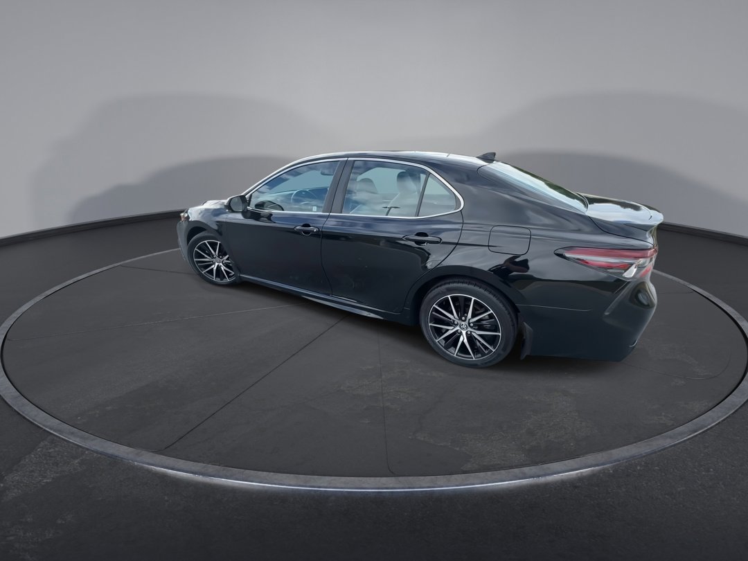 2023 Toyota Camry SE photo 6