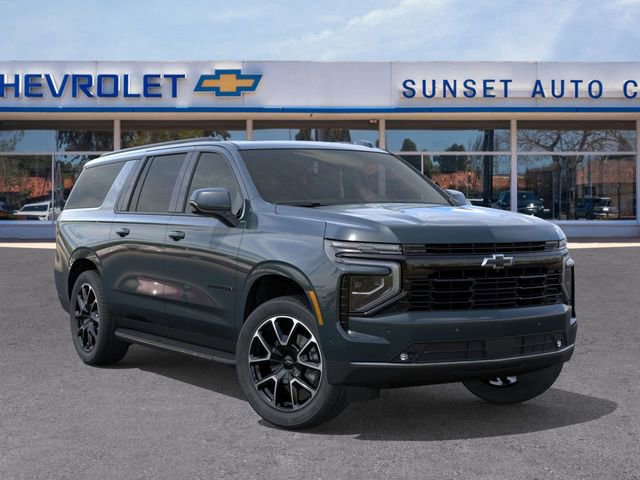 2025 Chevrolet Suburban RST photo 3