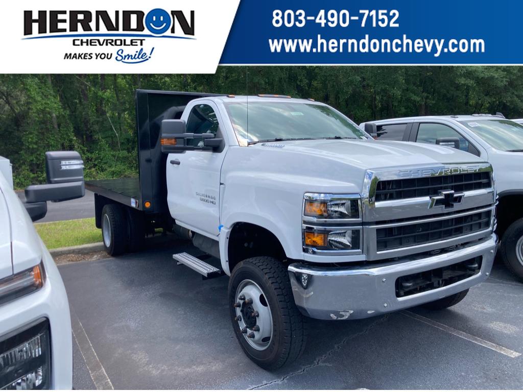 2024 Chevrolet Silverado 4500 Medium Duty Chassis Cab Work Truck's photo
