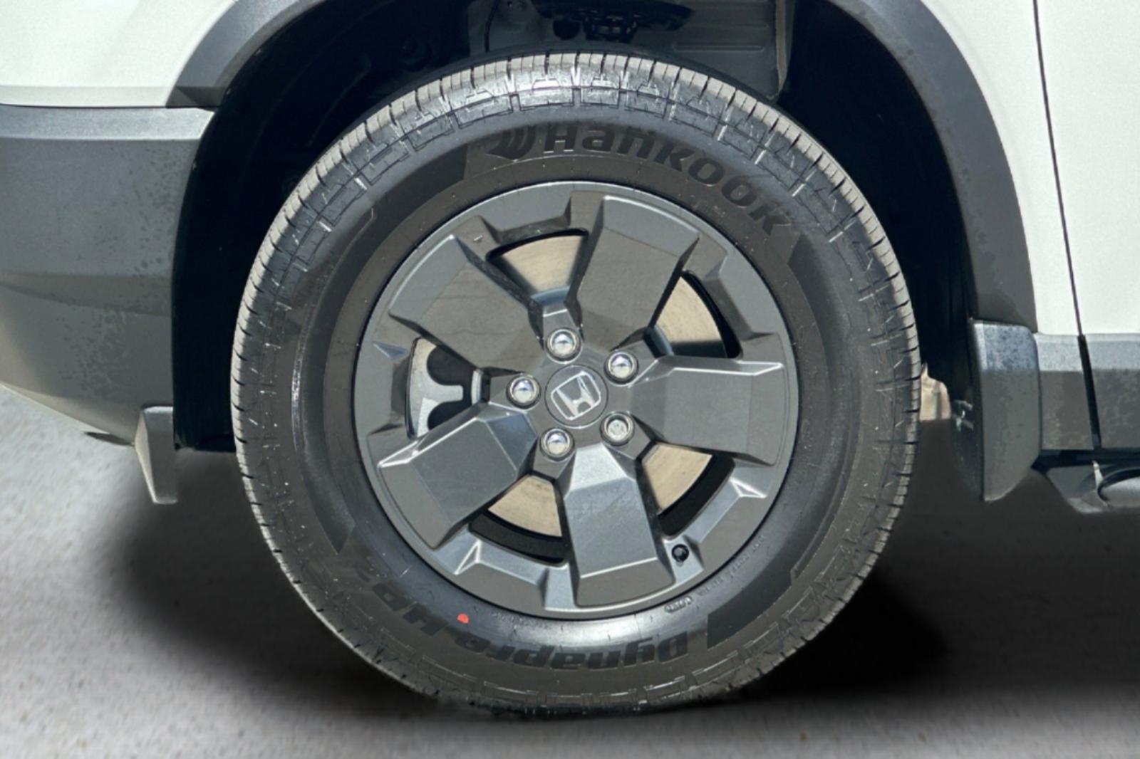 2026 Honda Passport photo 26
