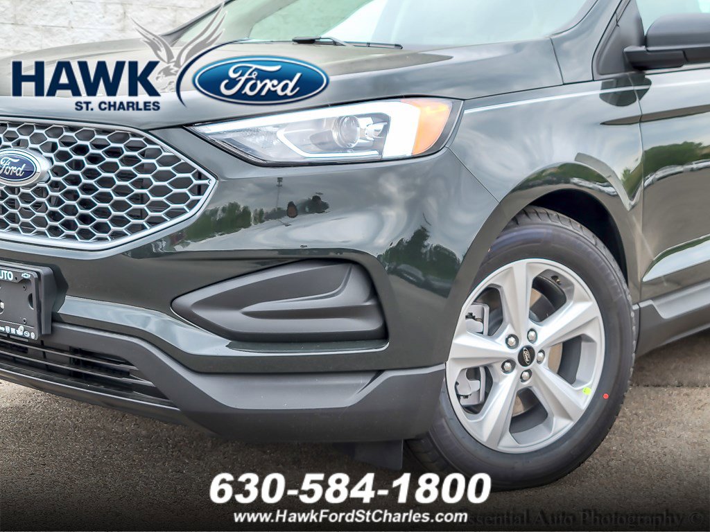 2024 Ford Edge SE photo 2