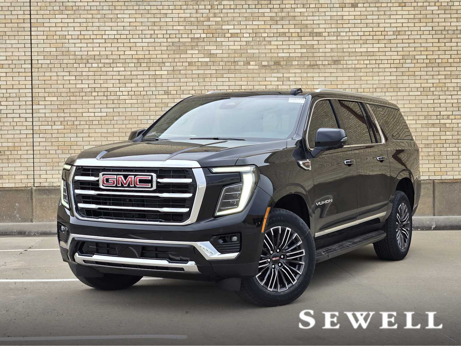 New 2025 Onyx Black GMC Elevation image 1