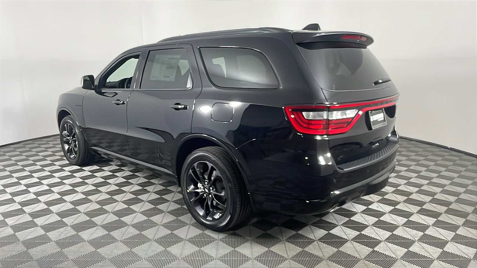 2025 Dodge Durango R/T Plus photo 6