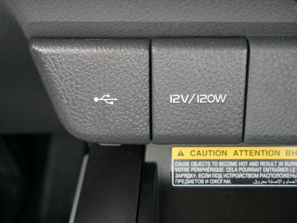 2021 Toyota Camry XLE photo 19