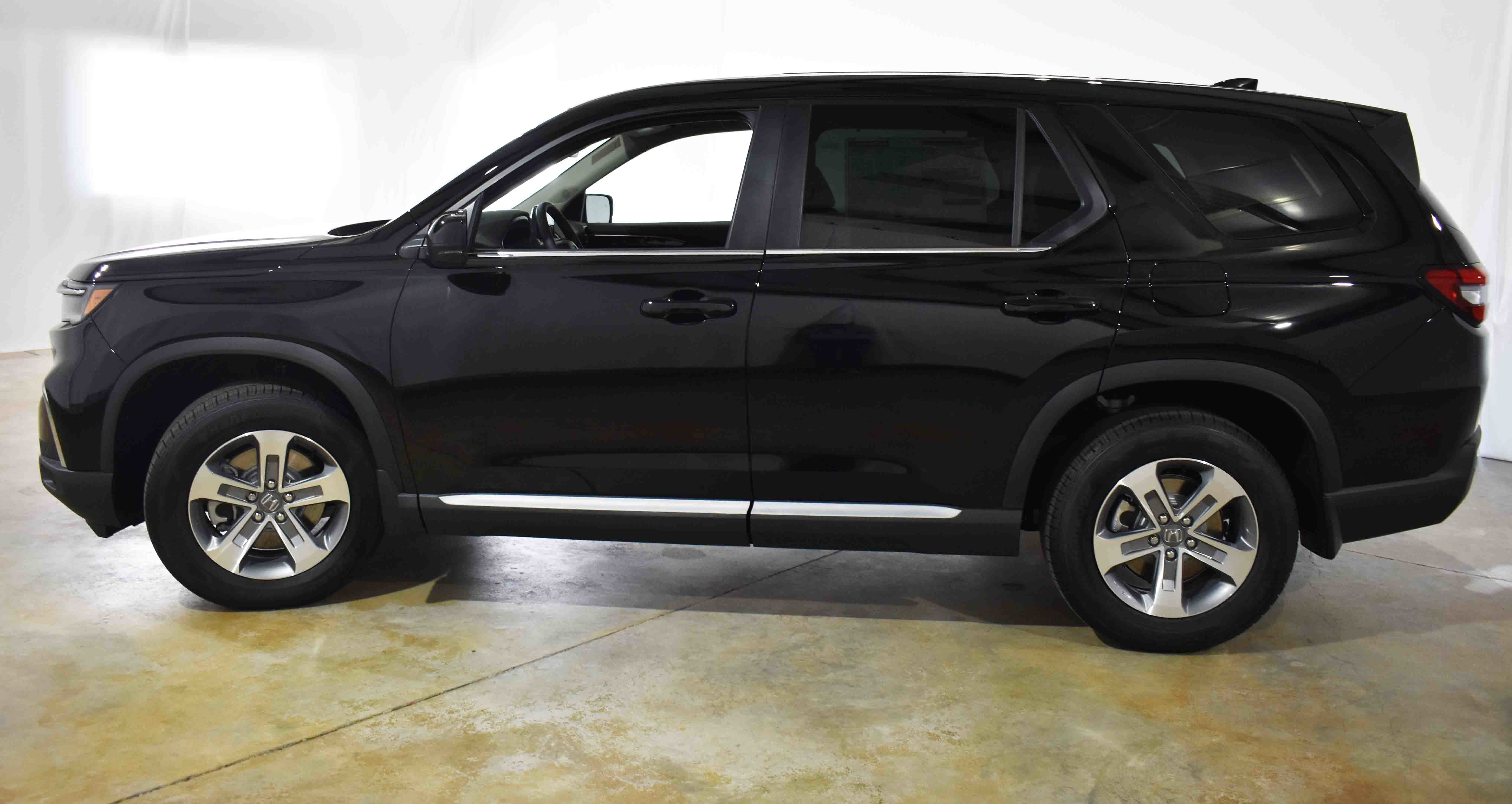 2025 Honda Pilot EX-L photo 2