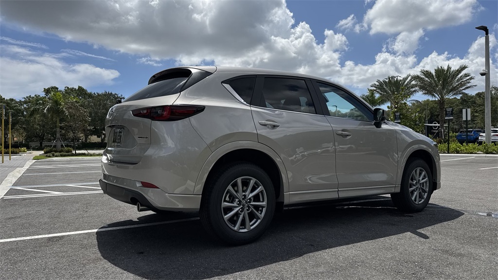2025 Mazda CX-5 2.5 Select photo 24