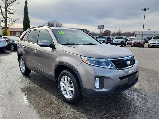 2015 Kia Sorento LX's photo