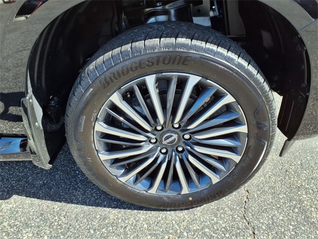 2026 Nissan Armada Platinum Reserve photo 4