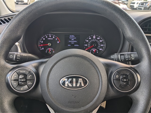2020 Kia Soul LX photo 16