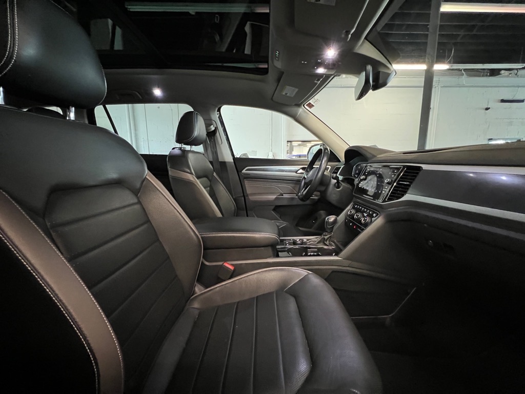 2022 Volkswagen Atlas V6 SEL Premium R-Line photo 23