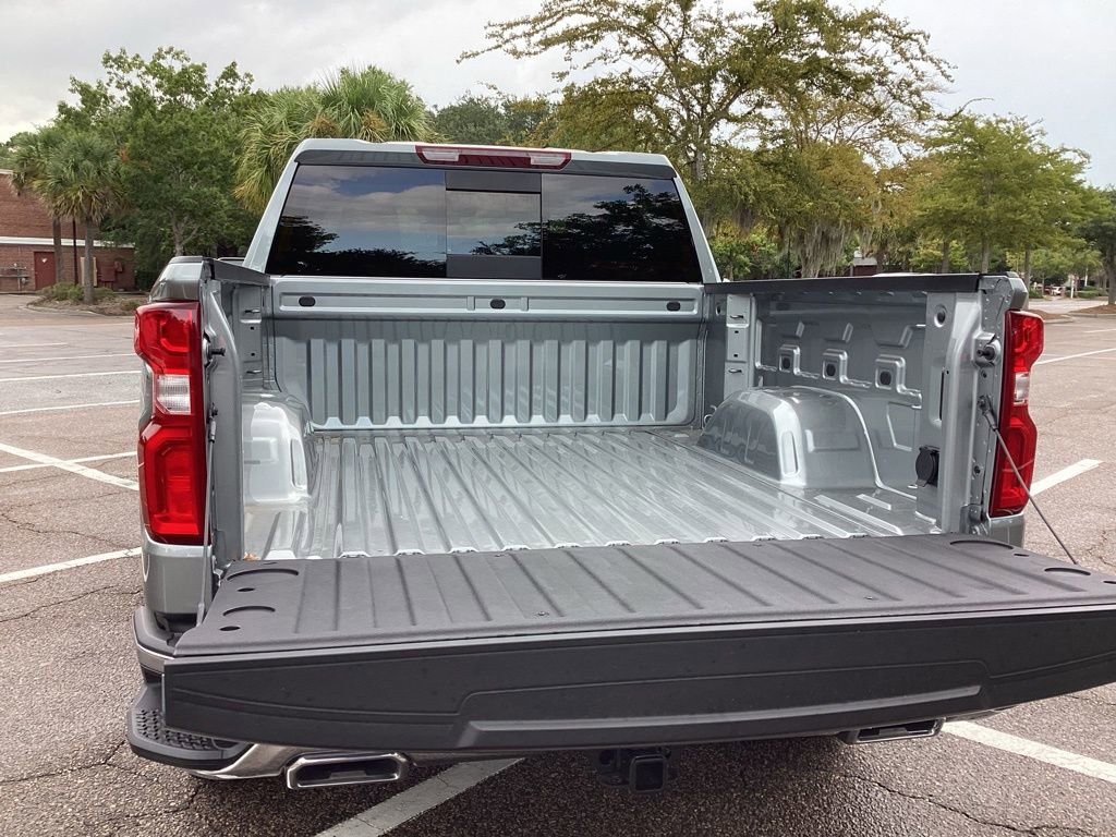 2025 Chevrolet Silverado 1500 LTZ photo 26