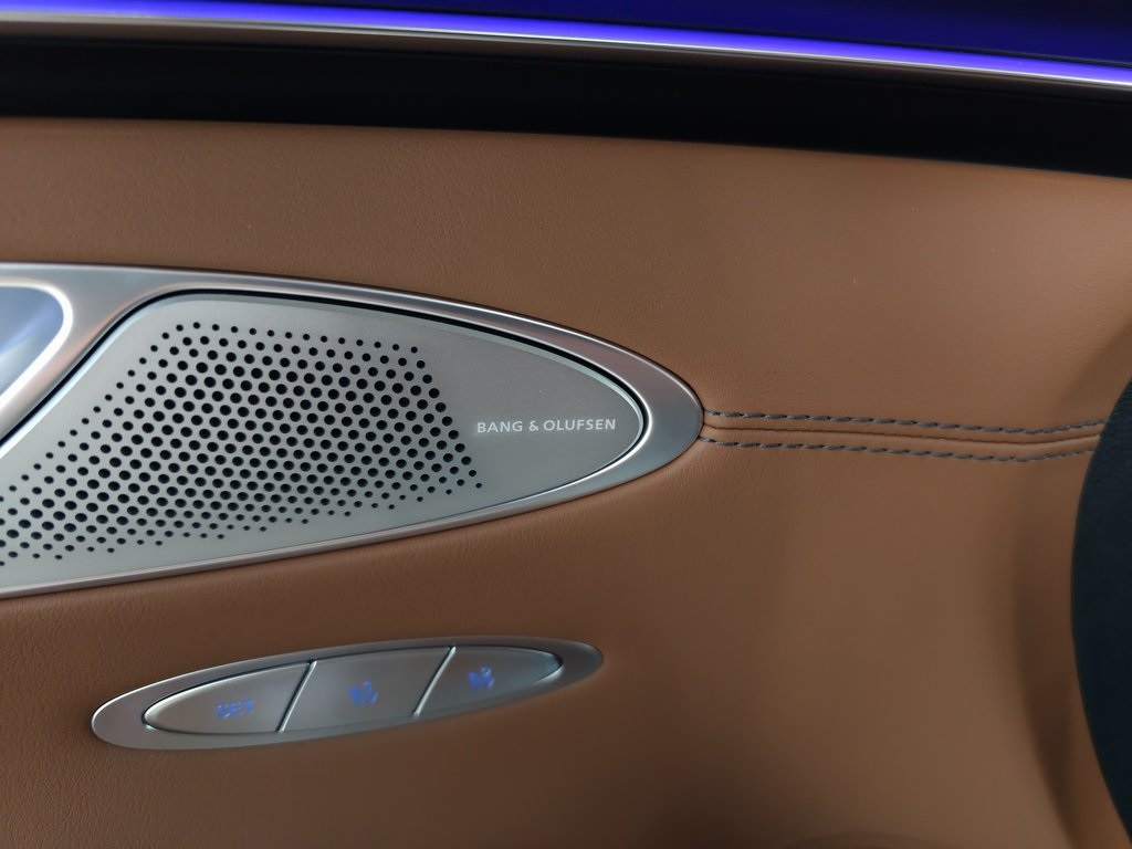2026 Genesis GV70 2.5T Advanced photo 9