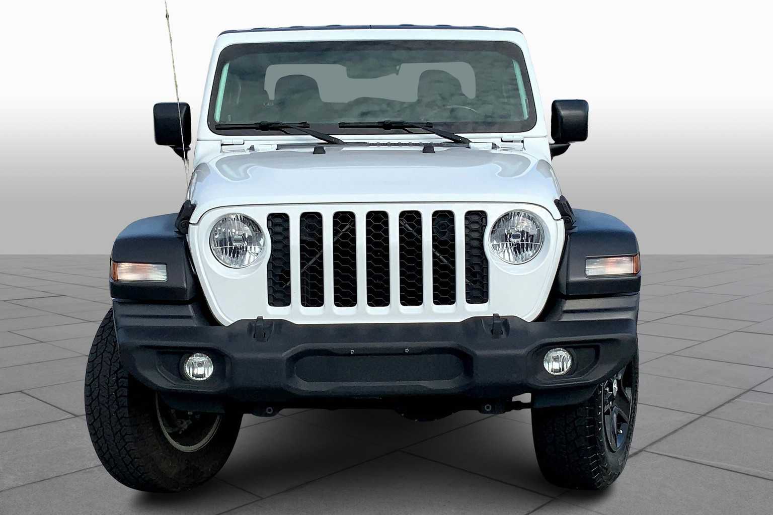 2020 Jeep Gladiator Sport S photo 3