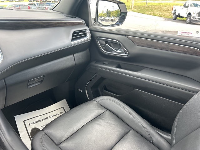 2023 Chevrolet Suburban LT photo 31