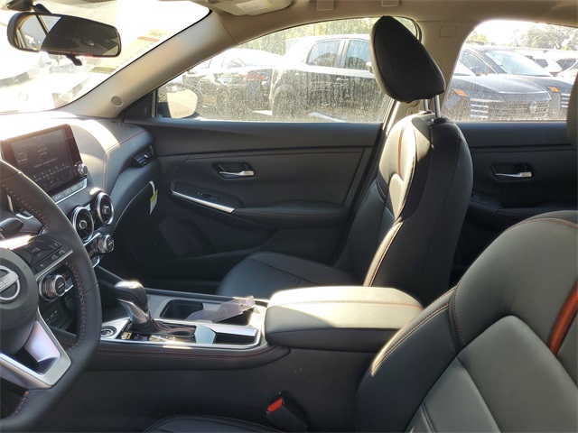 2025 Nissan Sentra SR photo 7