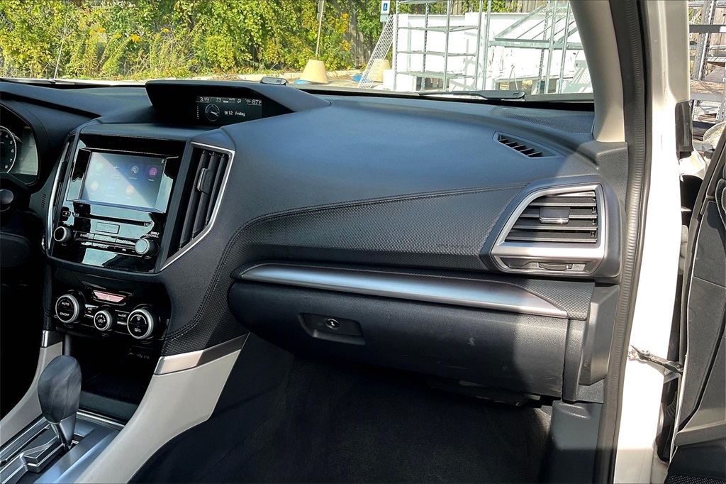 2022 Subaru Forester Premium photo 15