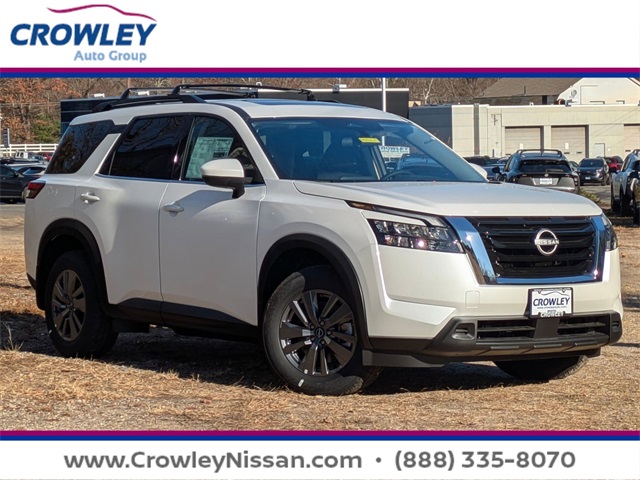 2025 Nissan Pathfinder SV's photo