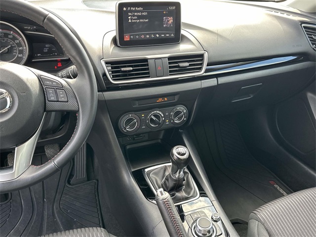 2015 Mazda Mazda3 Touring photo 17