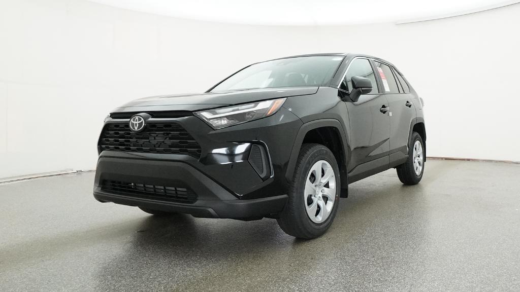 2025 Toyota RAV4 LE photo 4