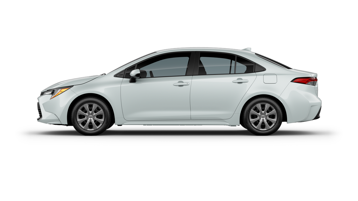 2025 Toyota Corolla LE photo 4