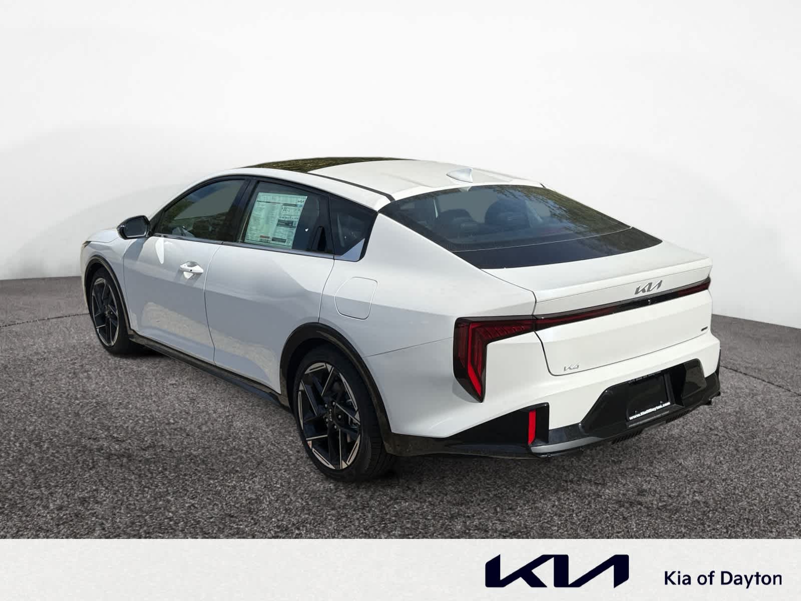2025 Kia K4 GT-Line photo 3