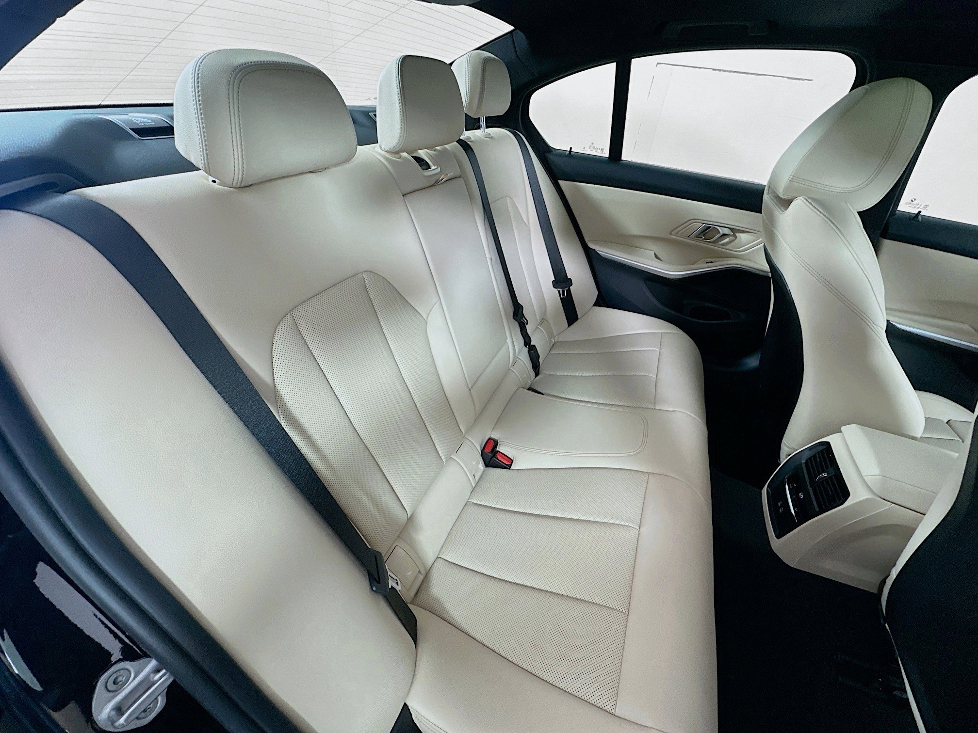 2025 Bmw 330i photo 21