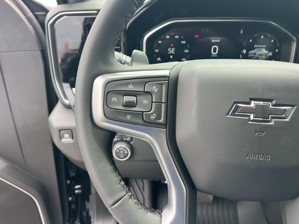 2026 Chevrolet Silverado 1500 RST photo 17