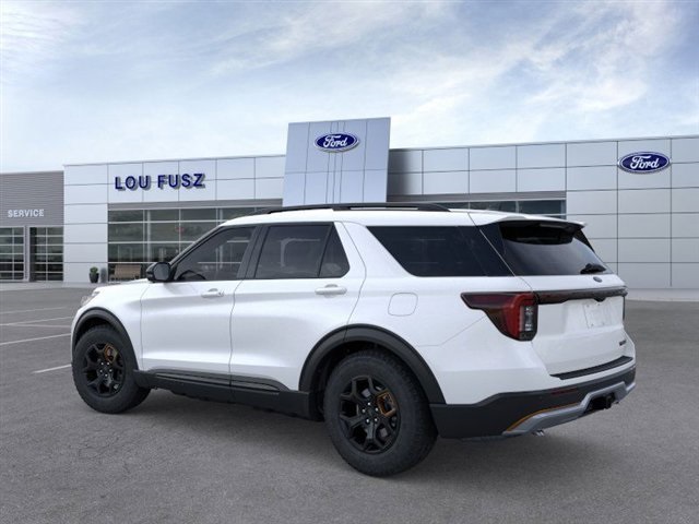 2026 Ford Explorer photo 2