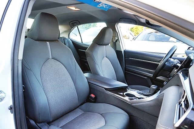 Used 2023 White Toyota LE image 11