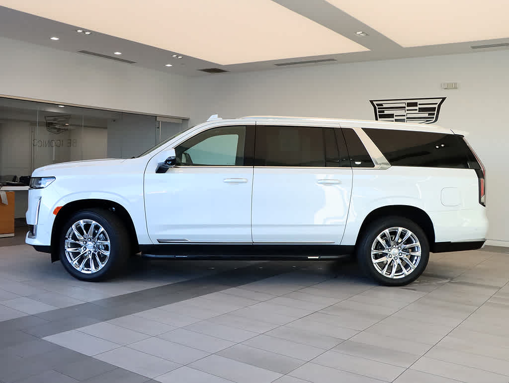 2022 Cadillac Escalade ESV Premium Luxury photo 2