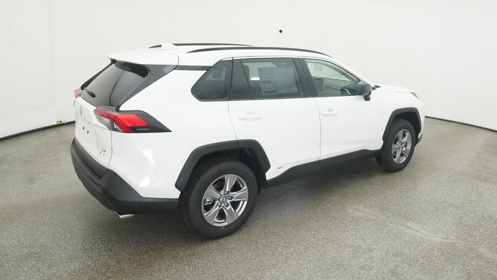 2025 Toyota RAV4 Hybrid LE photo 21